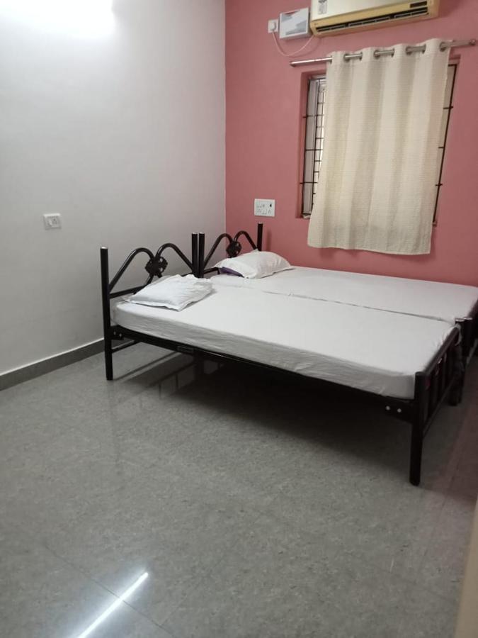Allamanda Abode Aparthotel Madras Buitenkant foto