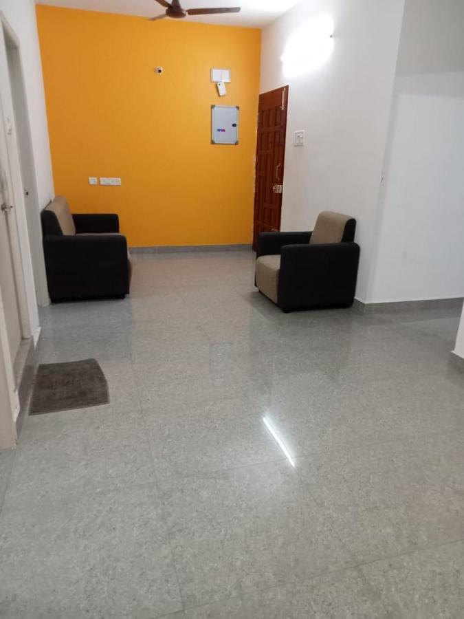 Allamanda Abode Aparthotel Madras Buitenkant foto