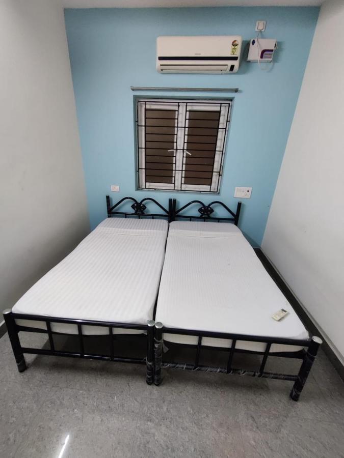 Allamanda Abode Aparthotel Madras Buitenkant foto