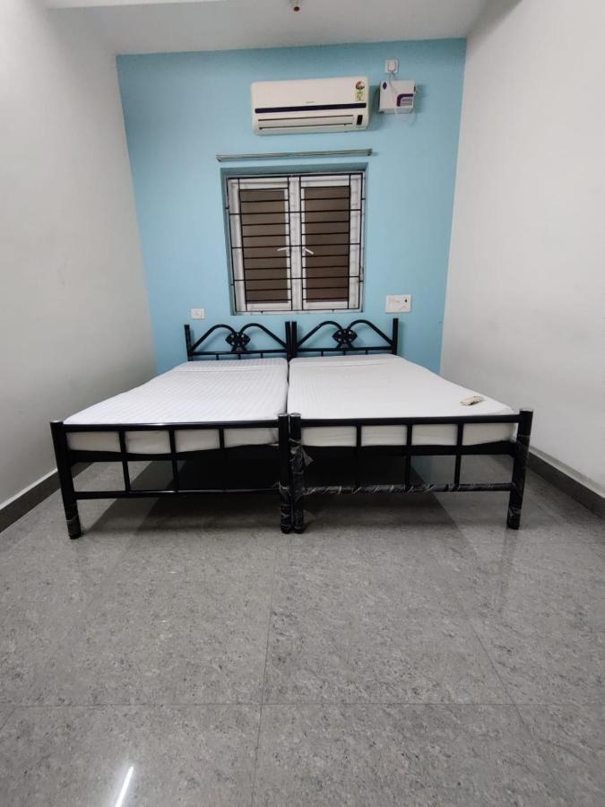 Allamanda Abode Aparthotel Madras Buitenkant foto