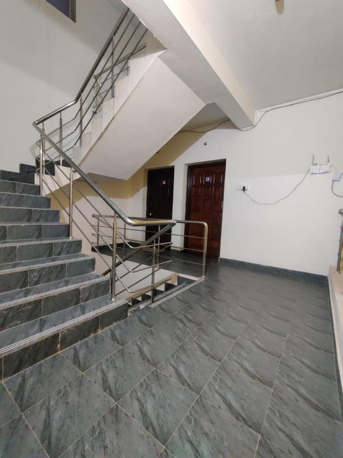Allamanda Abode Aparthotel Madras Buitenkant foto