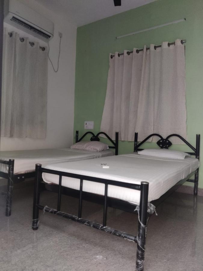 Allamanda Abode Aparthotel Madras Buitenkant foto