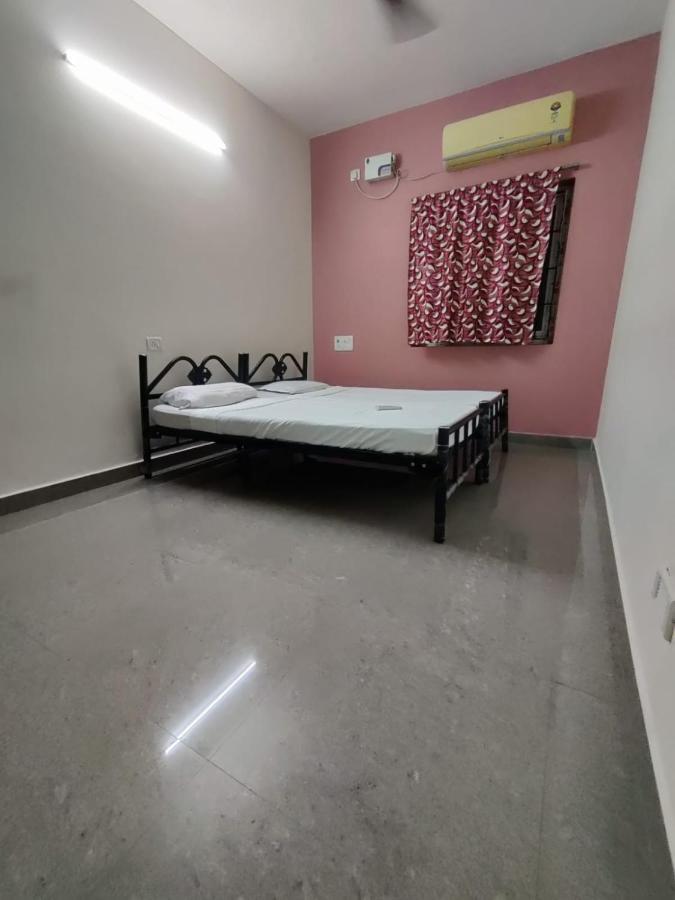 Allamanda Abode Aparthotel Madras Buitenkant foto