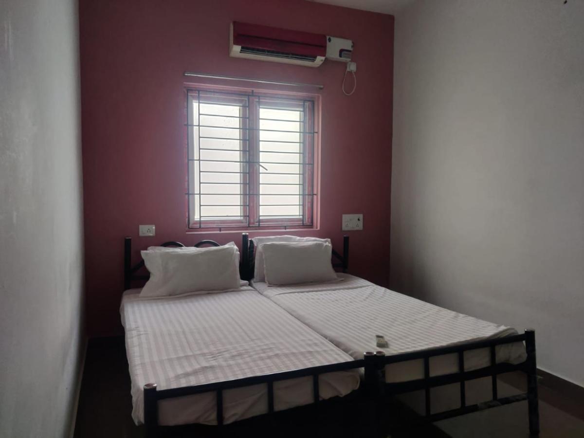 Allamanda Abode Aparthotel Madras Buitenkant foto