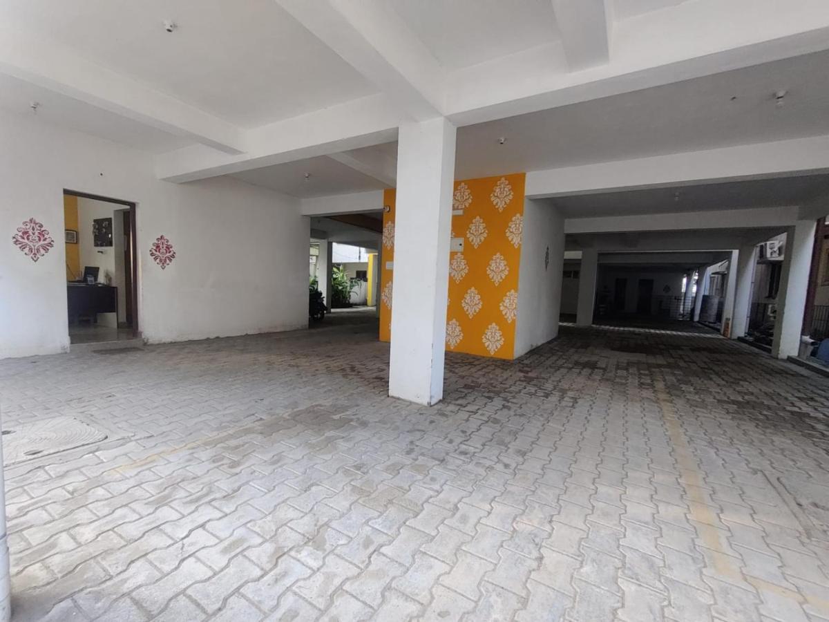 Allamanda Abode Aparthotel Madras Buitenkant foto