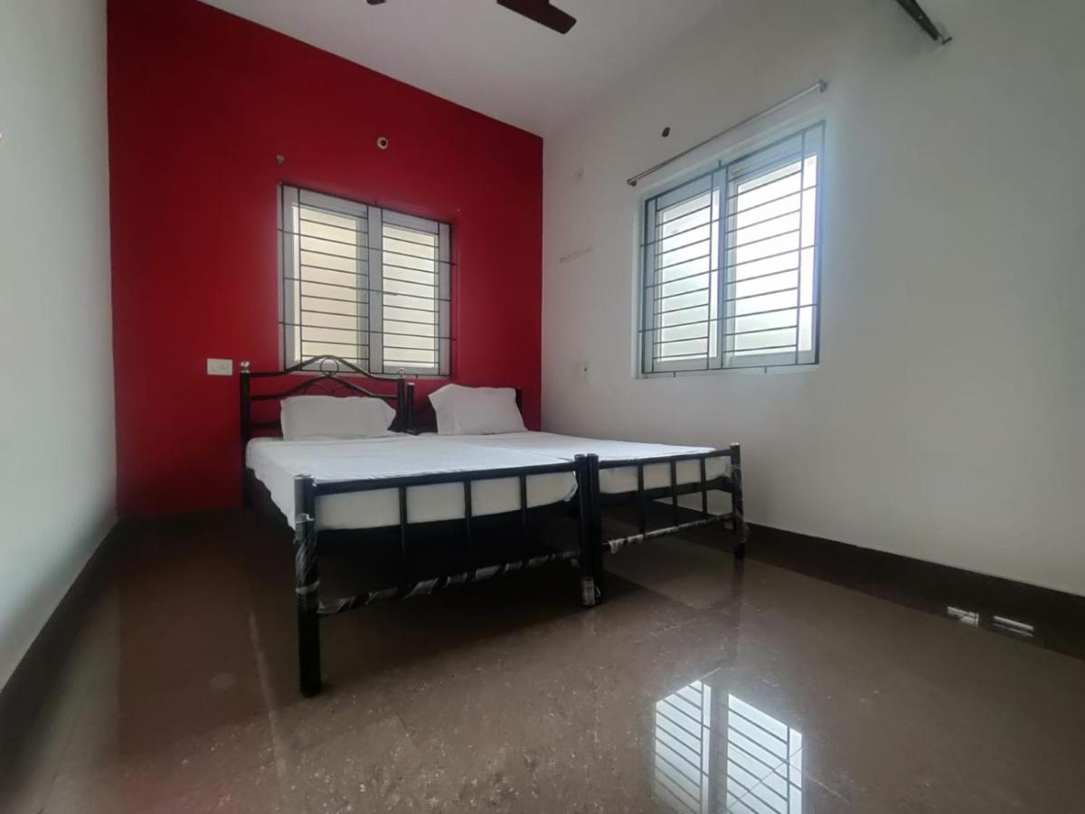 Allamanda Abode Aparthotel Madras Buitenkant foto