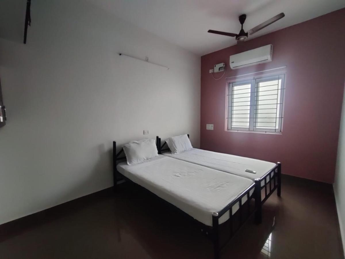 Allamanda Abode Aparthotel Madras Buitenkant foto