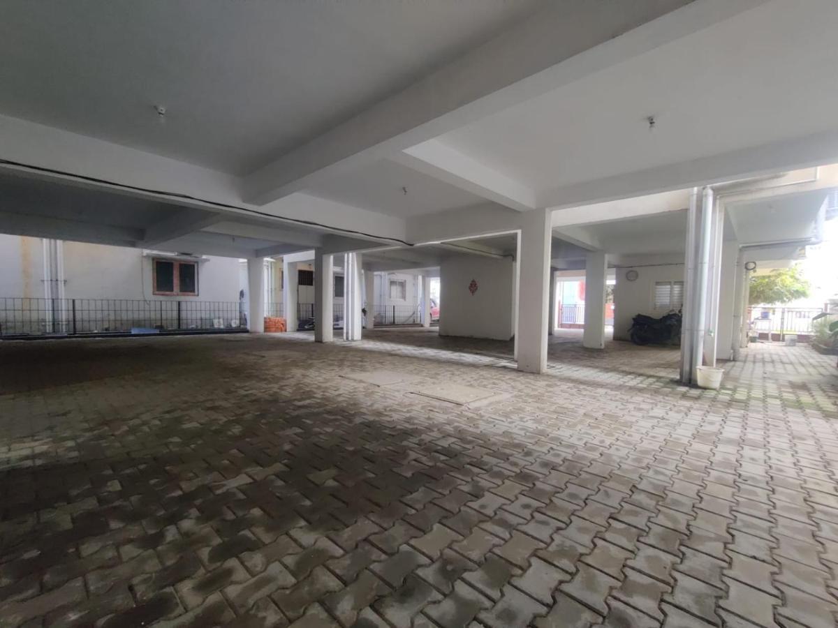 Allamanda Abode Aparthotel Madras Buitenkant foto