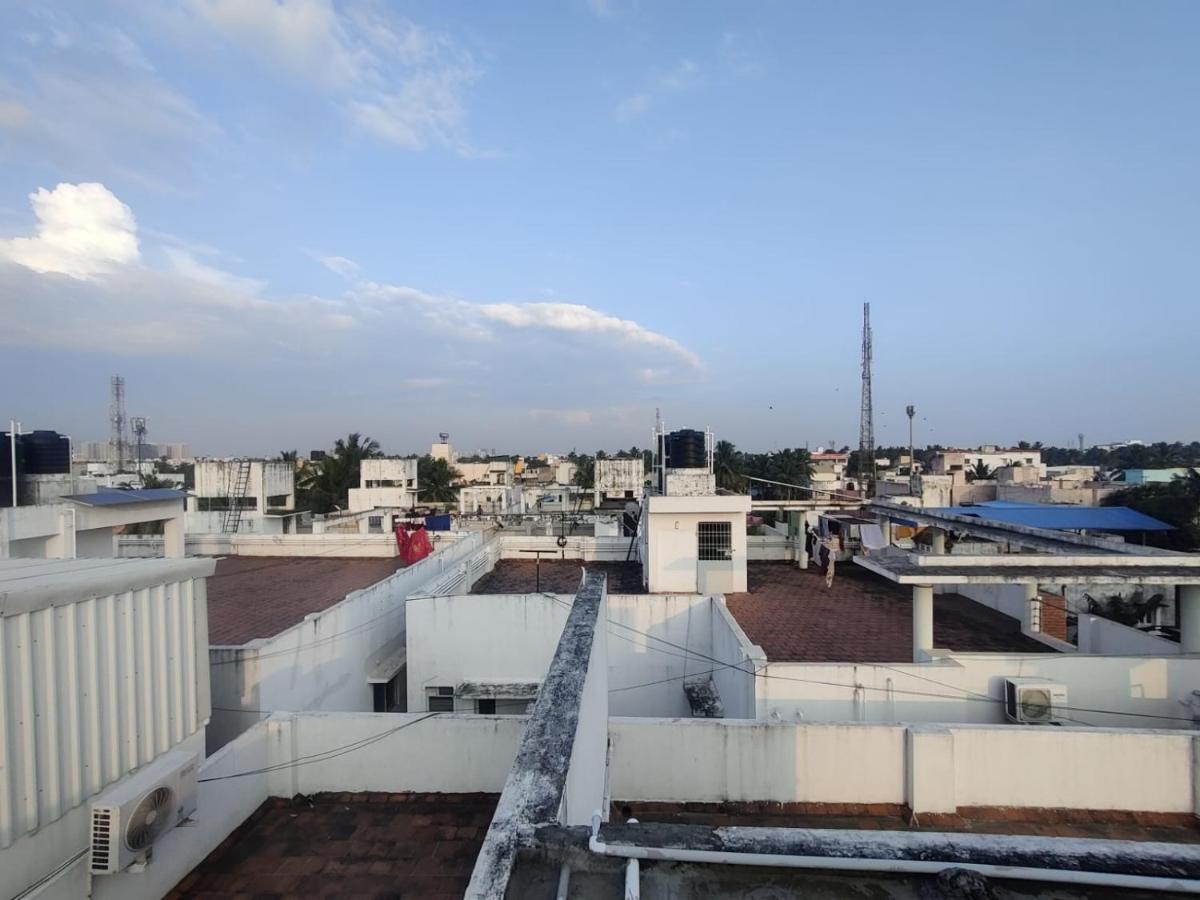 Allamanda Abode Aparthotel Madras Buitenkant foto